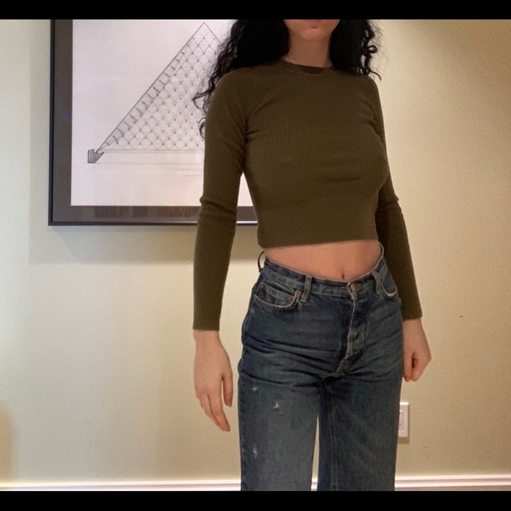 Army green cropped sweater